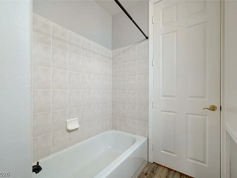 201 Kaelyn St #1 — Photo 34