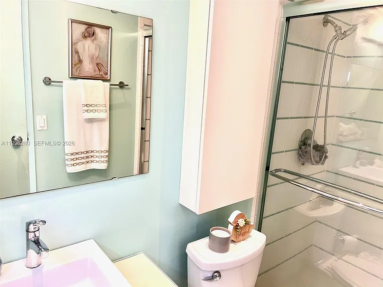 2841 Somerset Dr #215 — Photo 30