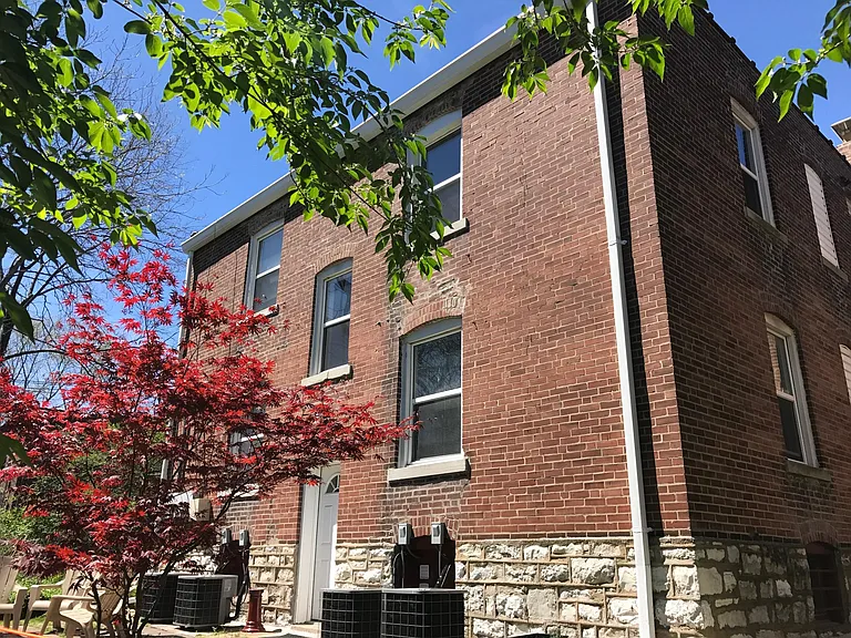 2130 Maury Ave — Photo 13