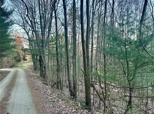 2011 Valley View Dr, Apollo, PA 15613