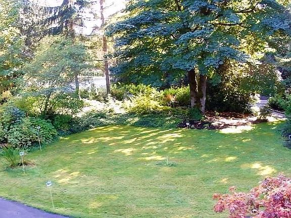 2nd image of 21522 NE 165th St