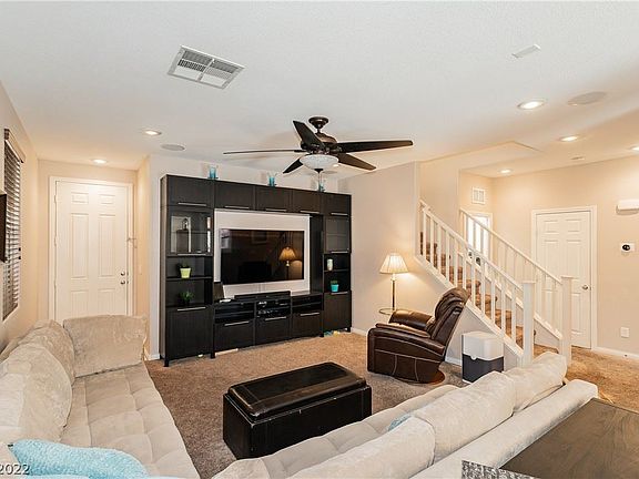 2nd image of 9359 Shawnee Mission Ave