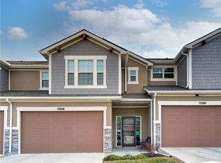7389 Grand Slam St #31-B, Parkville, MO 64152
