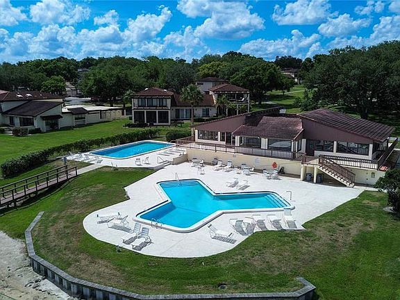 4th image of 17 Loma Verde