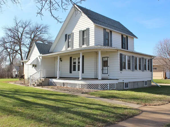 306 W Main St, Elk Point, SD 57025