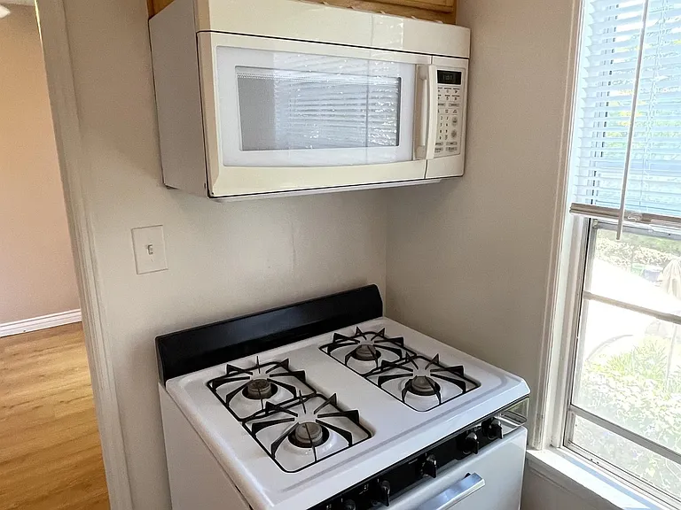 410 S Sierra Madre Blvd #21 — Photo 8