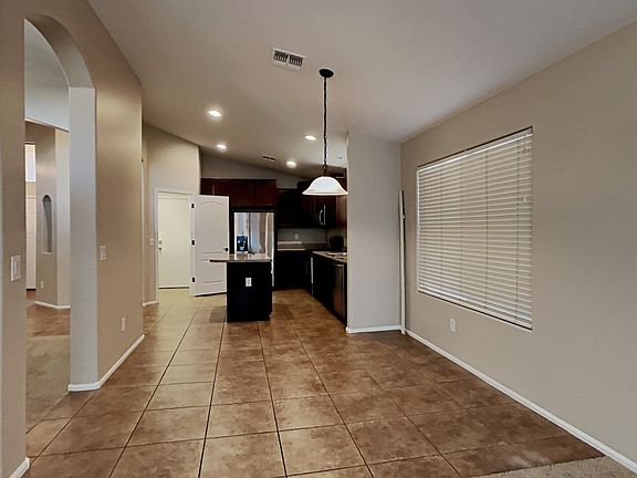5th image of 1410 E Baker Dr