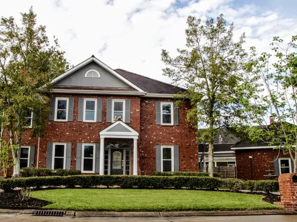 15 Lakewood Pl, New Orleans, LA 70131