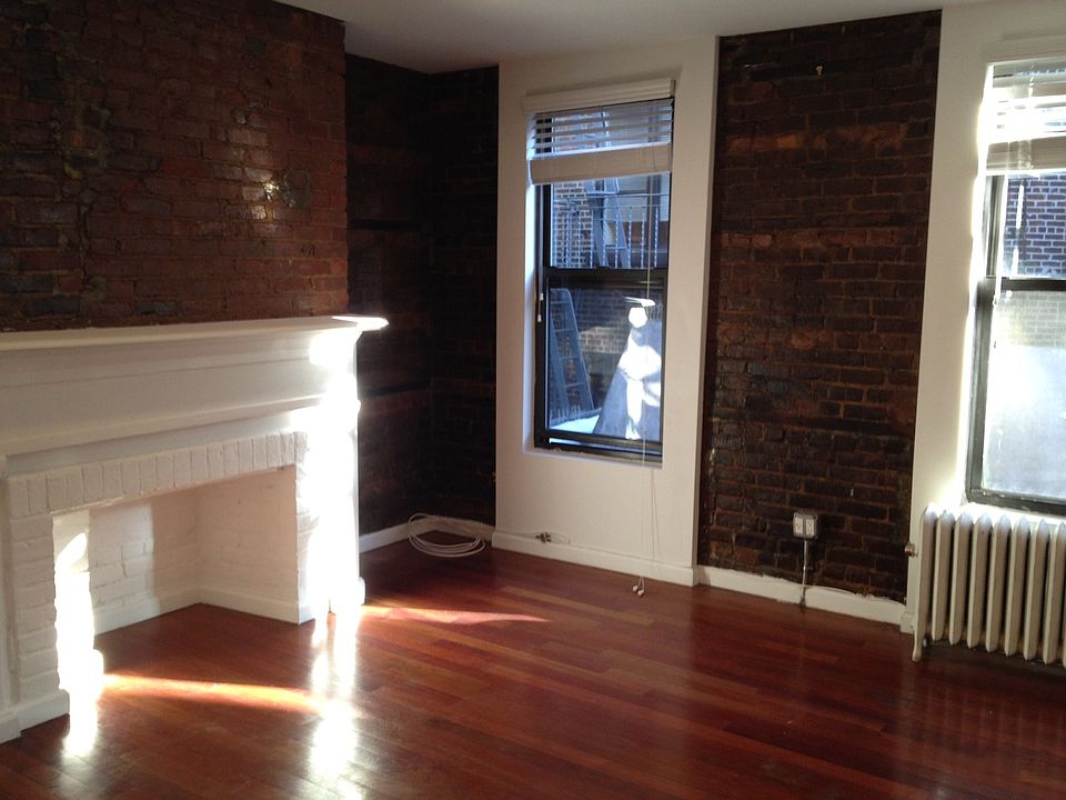 1st image of 100 Greenwich Ave
