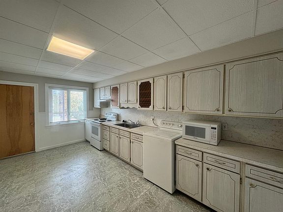 5th image of 797 Cambridge St #2