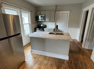 2186 W 10th St APT 3, Cleveland, OH 44113