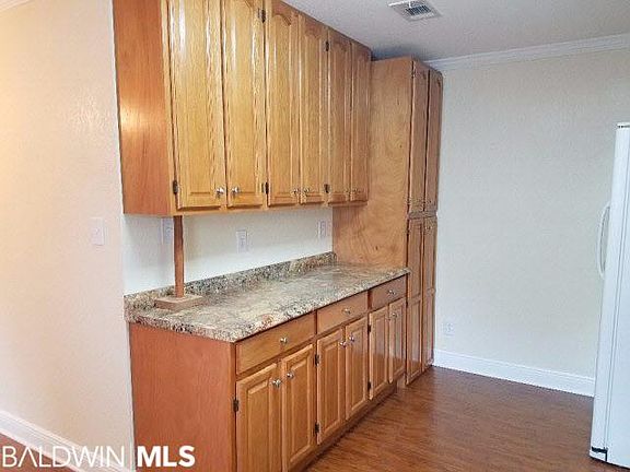3rd image of 17705 Wayburn Rd