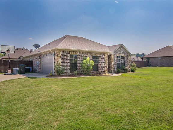 2nd image of 236 Karabeth Ln
