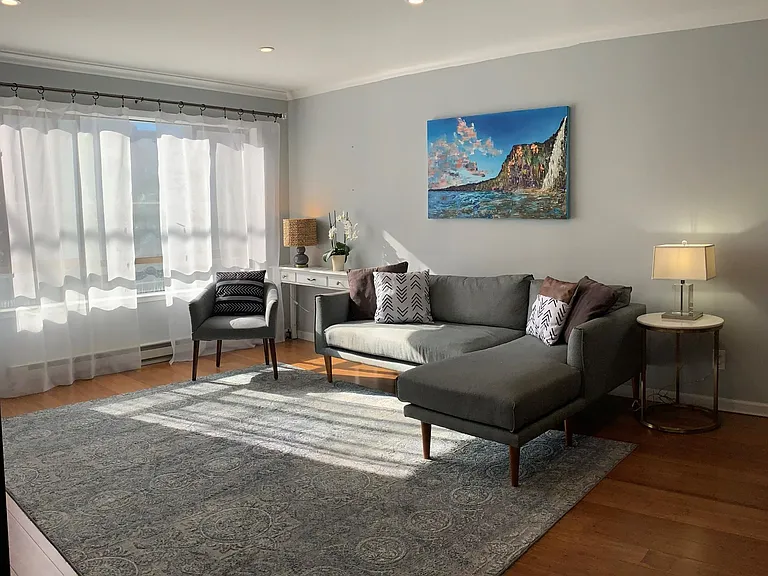 1461 Broadway #301 — Photo 6