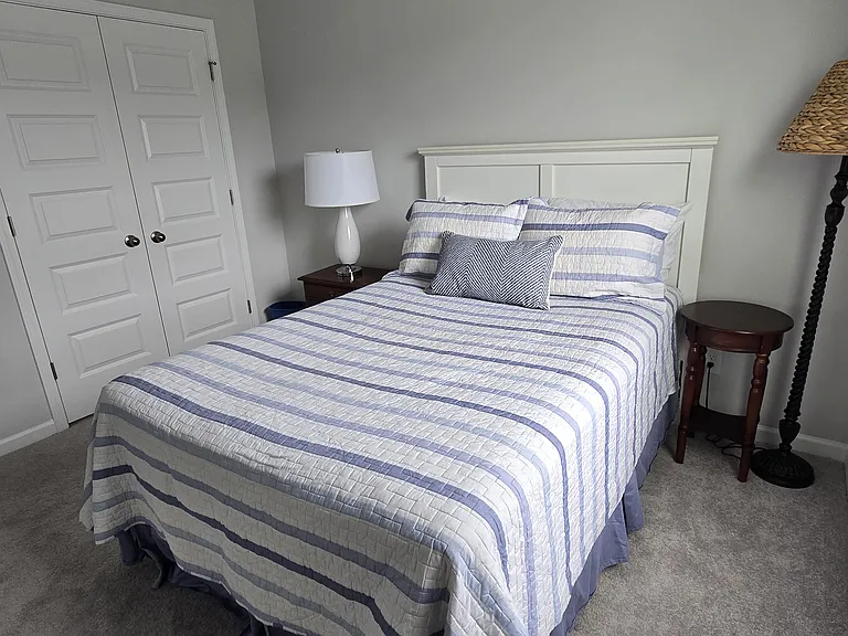 Bedroom with full sized bed