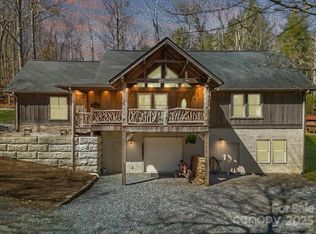 68 Sherwood Village Ct, Brevard, NC 28712