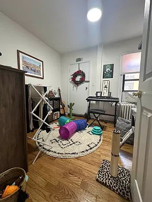 Rented by Bouklis Group | media 2