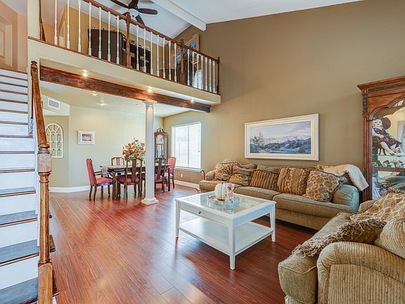 004_Living & Dining Room