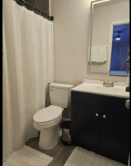 524 NE Crystal St #524 — Photo 1