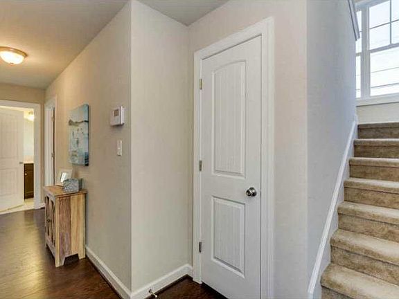 4th image of 4521 Ocean View Ave #A