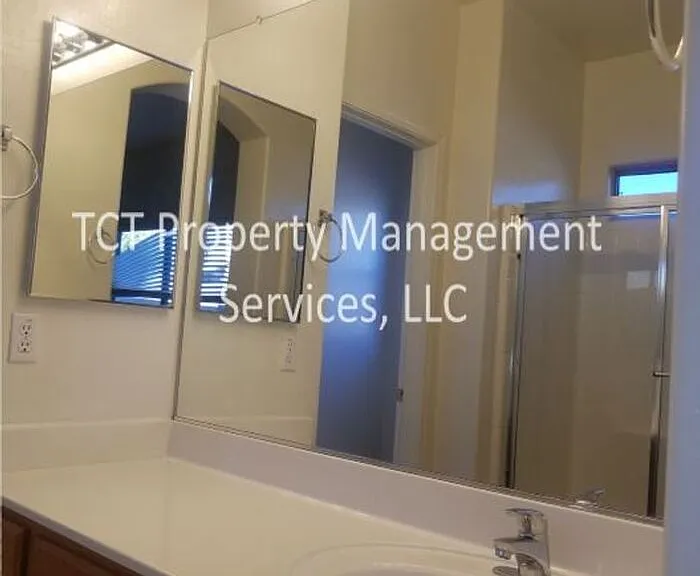 7922 W Chickasaw St — Photo 9