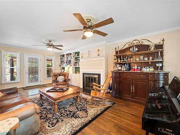 4th image of 3701 Wynnewood Dr