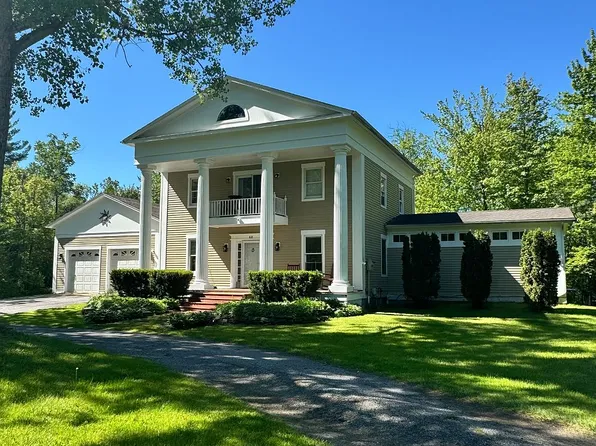 60 Lyman Dr, Williston, VT 05495