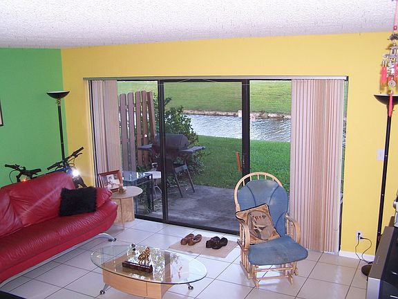 3rd image of 4827 NW 82nd Ave #1001
