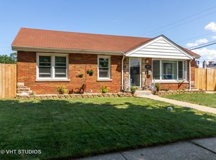 4814 W 97th Pl, Oak Lawn, IL 60453