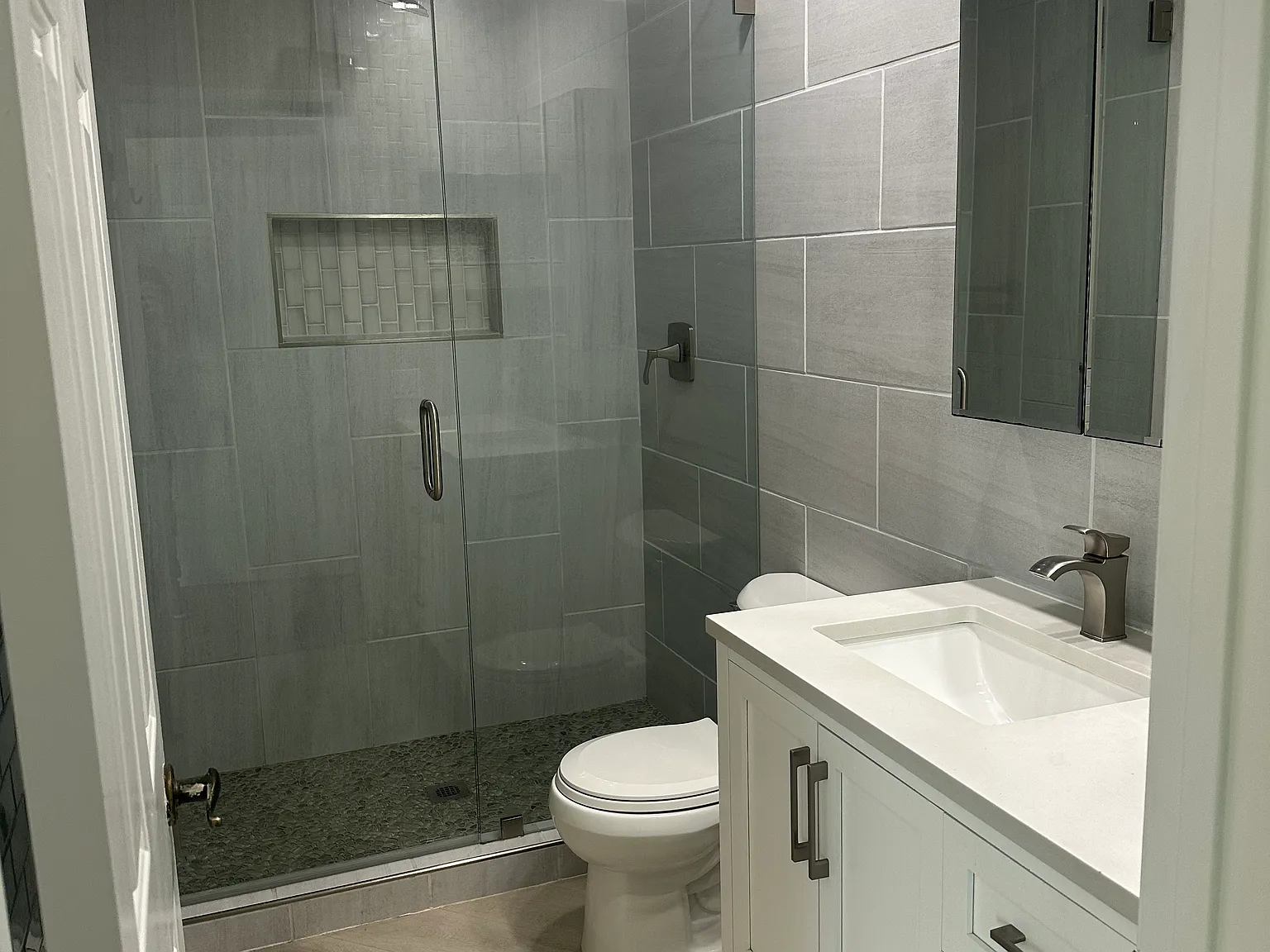 2 bed, 2.5 bath, 1292 sqft, $3,895 — Photo 3