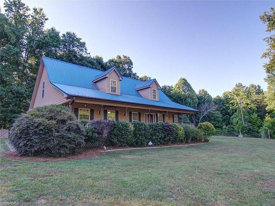 1st image of 168 Marlow Woods Ln