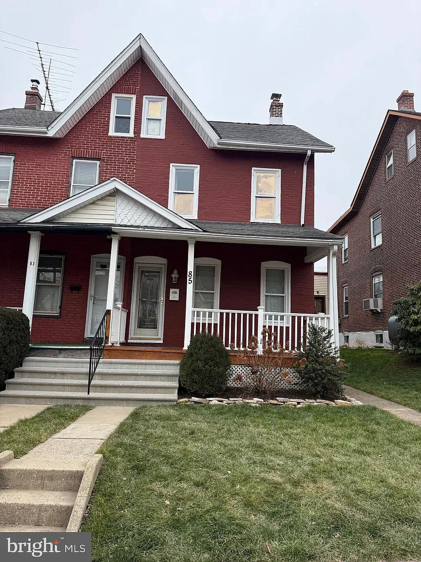 85 Virginia Ave photo 1
