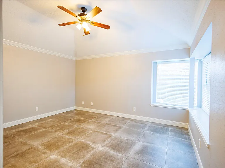 16307 Mulberry Run Ct — Photo 12