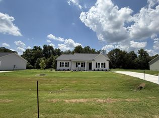 438 Barbours Place Dr, Four Oaks, NC 27524