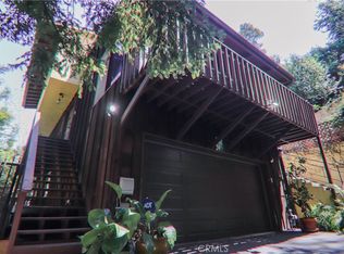 518 Latimer Rd, Santa Monica, CA 90402