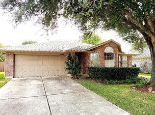 10911 Cedar Brg, Houston, TX 77075