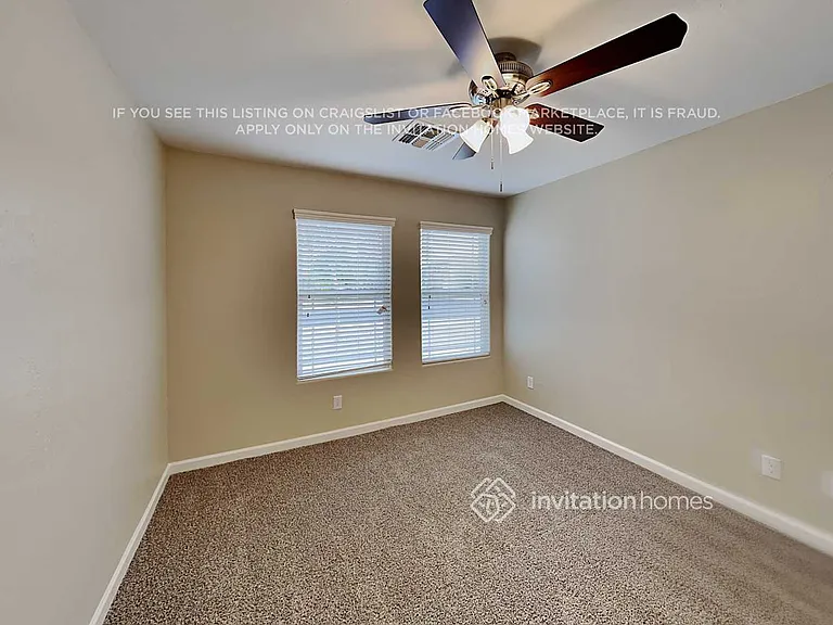 15164 W Adams St — Photo 13