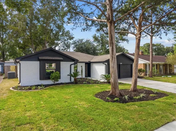 5933 Sanford Rd, Houston, TX 77096