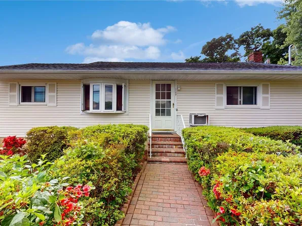 820 Wilson Boulevard, Central Islip, NY 11722
