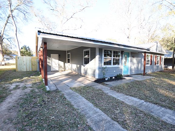 3rd image of 1314 Meadow Ln