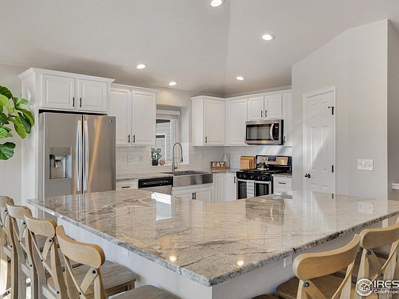 5th image of 2770 Serena Dr