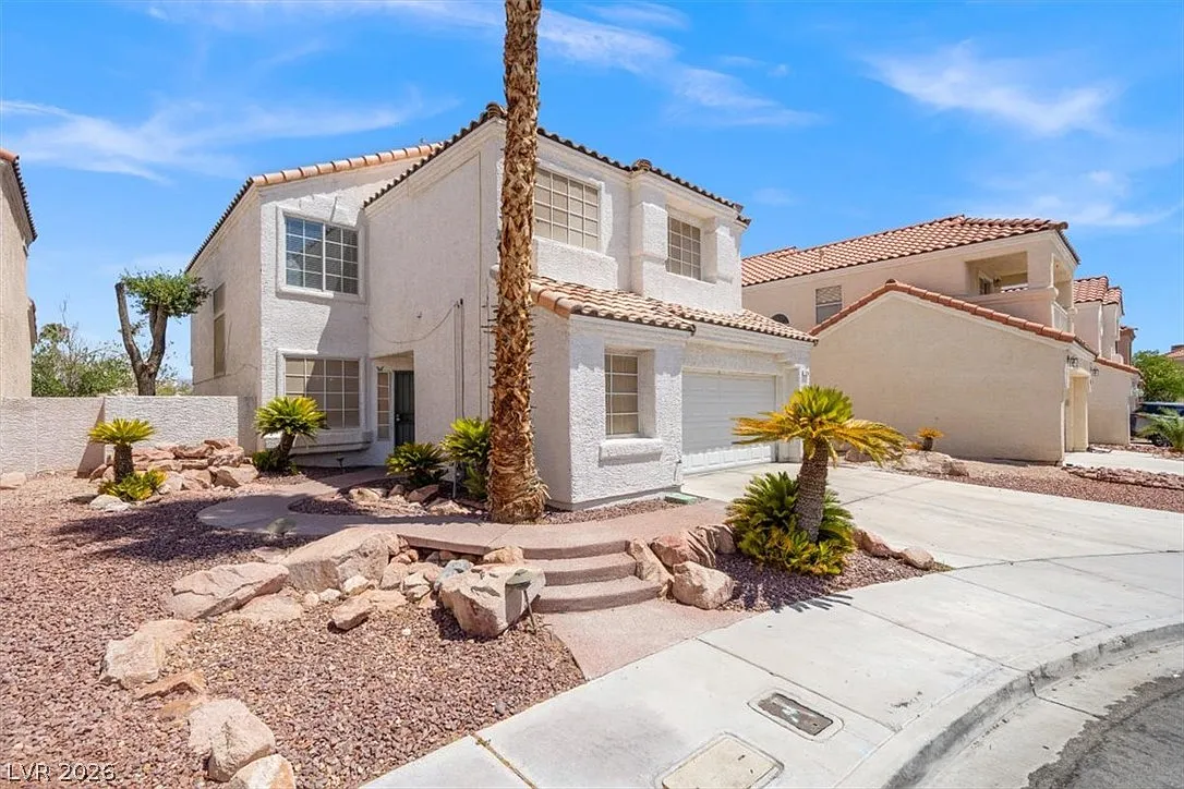 3 bed, 2.5 bath, 1806 sqft, $2,095 — Photo 2