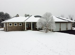 11836 Brookview Ct, Marshfield, WI 54449