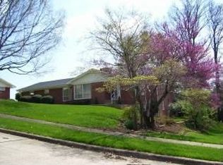917 Clearwood Ave, Kingsport, TN 37660
