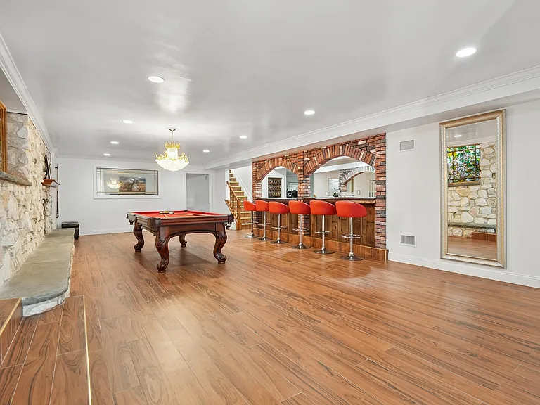 91 Chestnut Ridge Rd — Photo 12