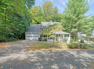 11896 Fawn Ridge Ln, Reston, VA 20194