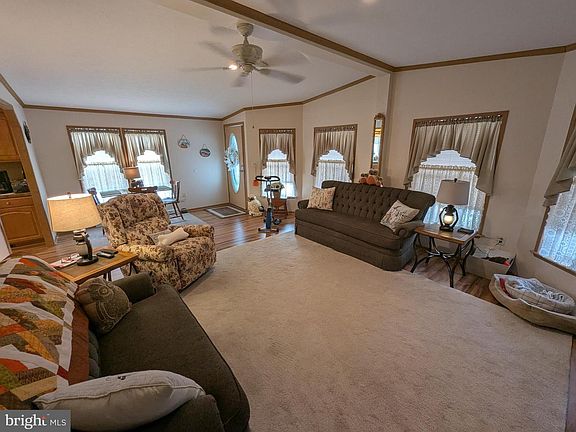 4th image of 1616 Pennsylvania Ave #218