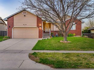 6154 Quail Ridge St, Wichita, KS 67220