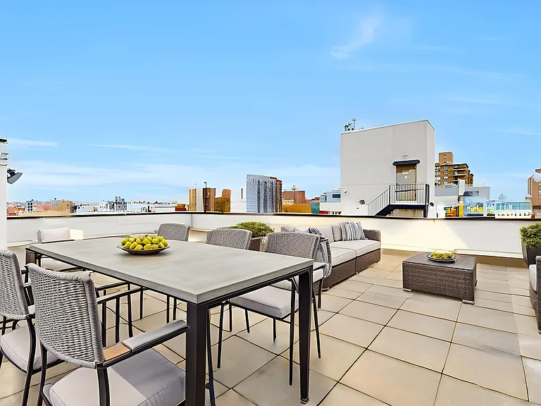 97 Grand Ave #9B — Photo 1