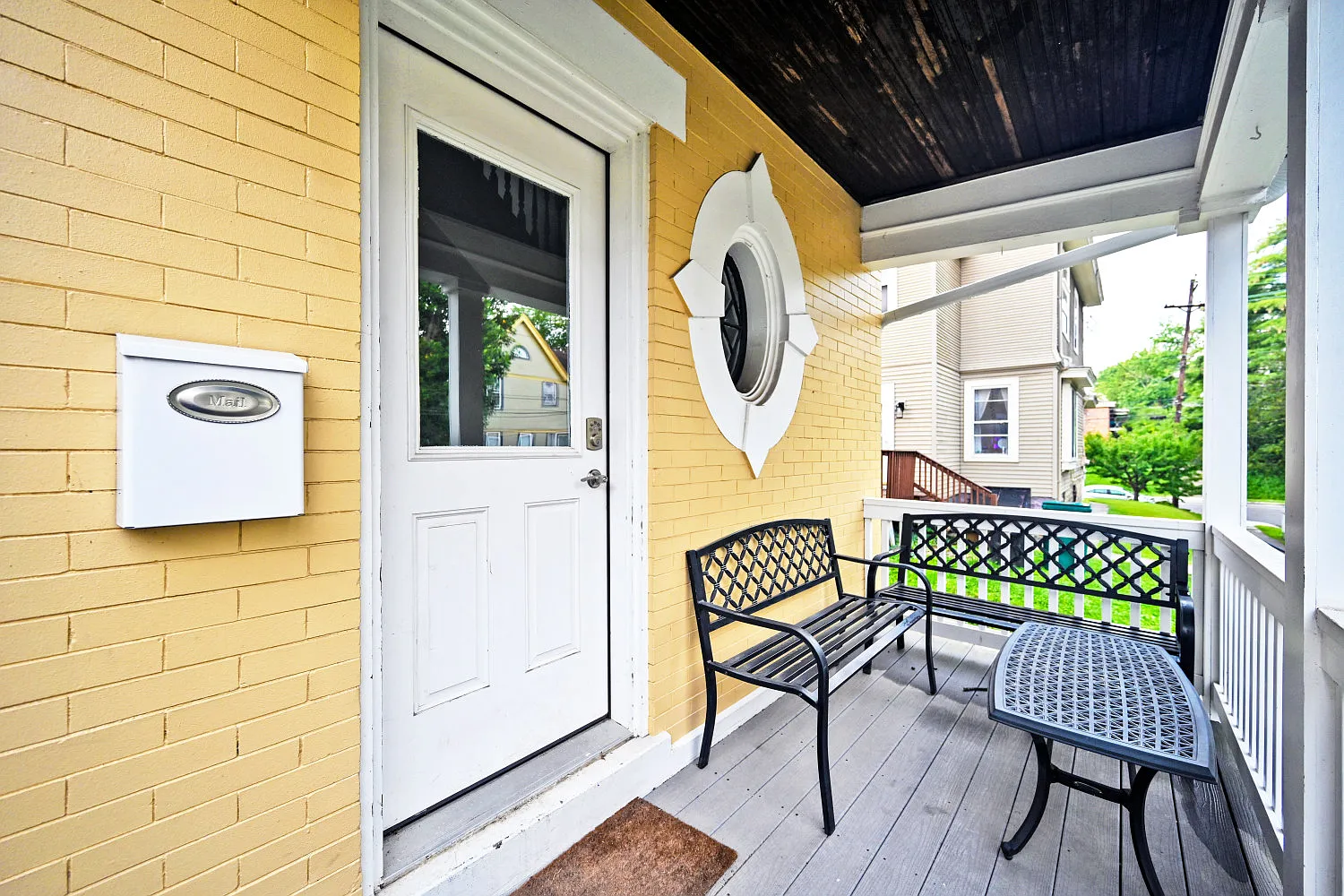 4 bed, 2256 sqft, $3,200 — Photo 3